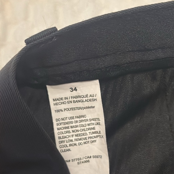 Golf Shorts - Picture 3 of 4